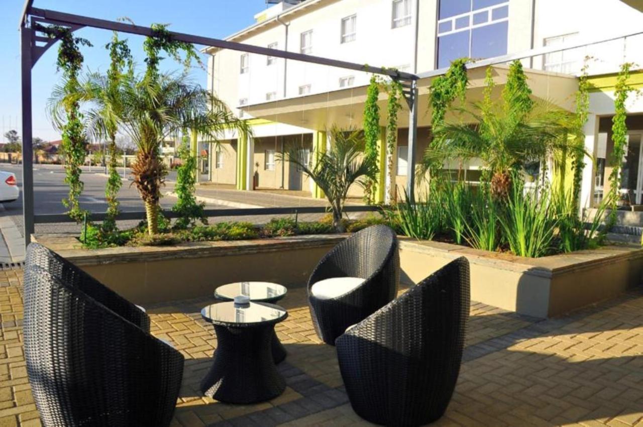 Travelodge Gaborone Exterior photo